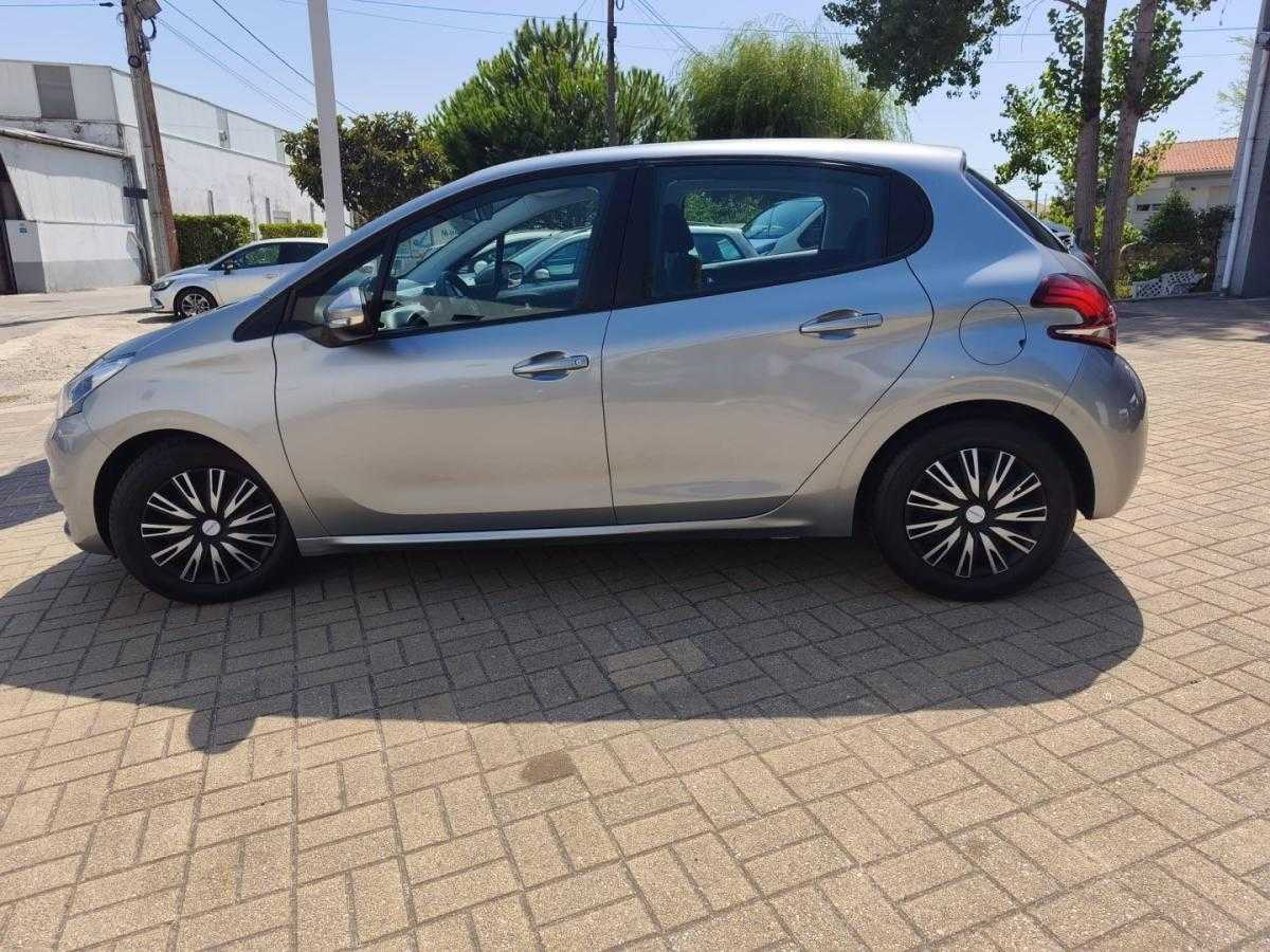 peugeot-208-2019-diesel-1499cc