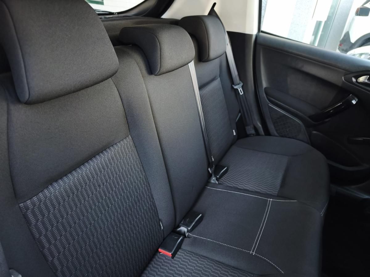 peugeot-208-2019-diesel-1499cc