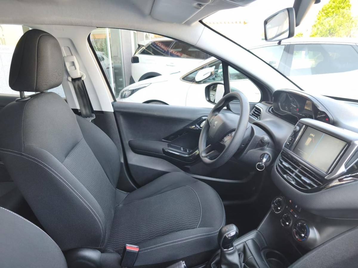 peugeot-208-2019-diesel-1499cc