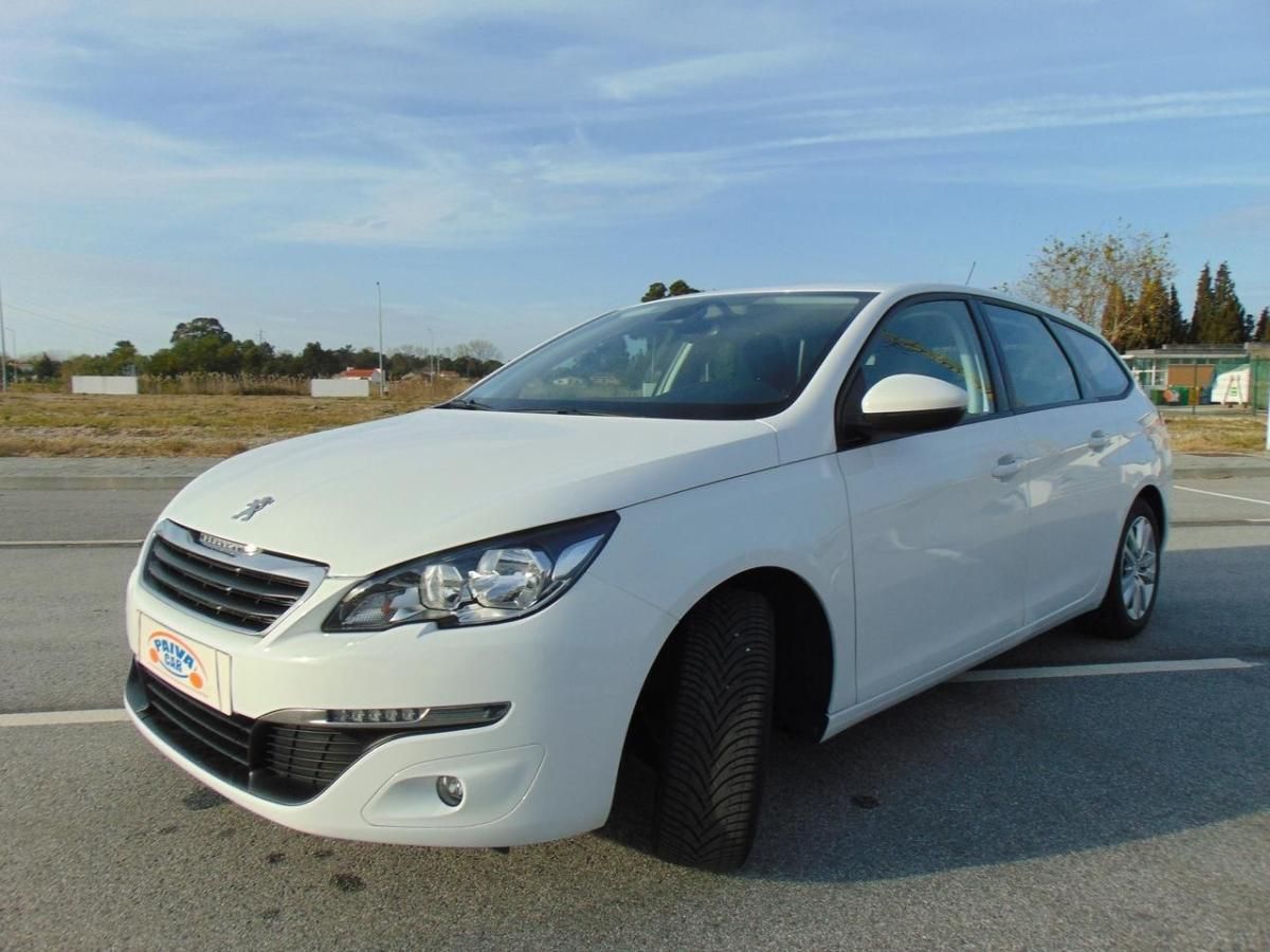 peugeot-308-sw-2023-gasolina-1199cc