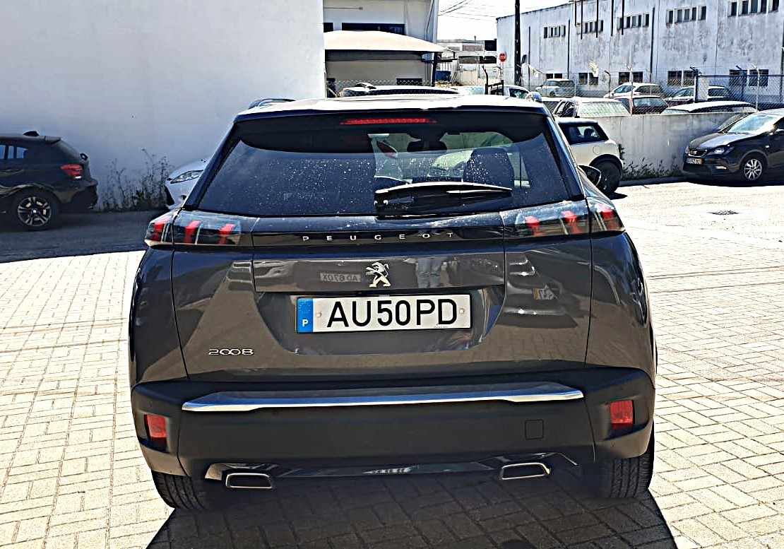 peugeot-2008-2022-gasolina-1199cc