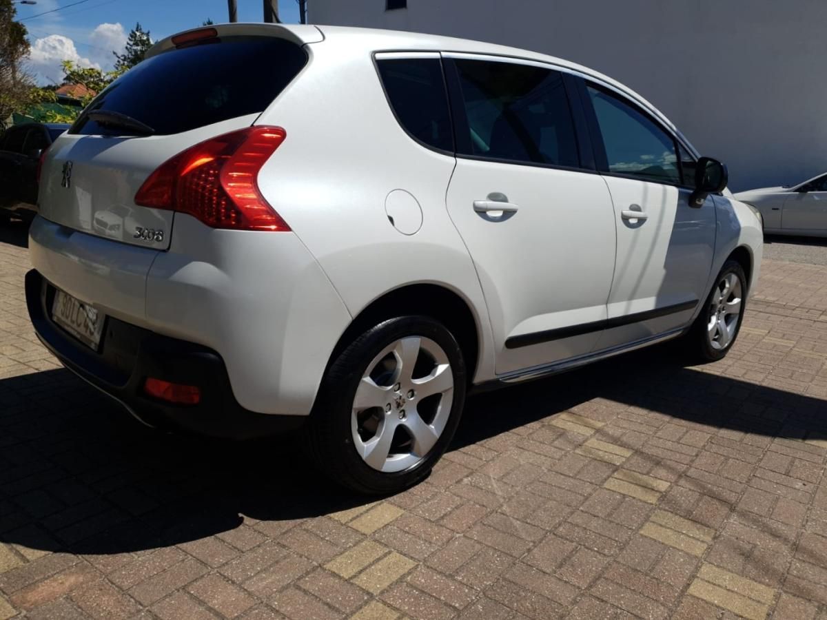peugeot-3008-2010-diesel-1560cc