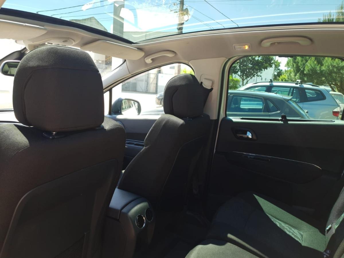 peugeot-3008-2010-diesel-1560cc