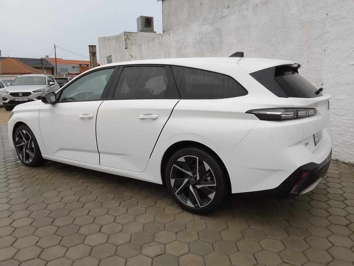 peugeot-308-sw-2022-diesel-1498cc