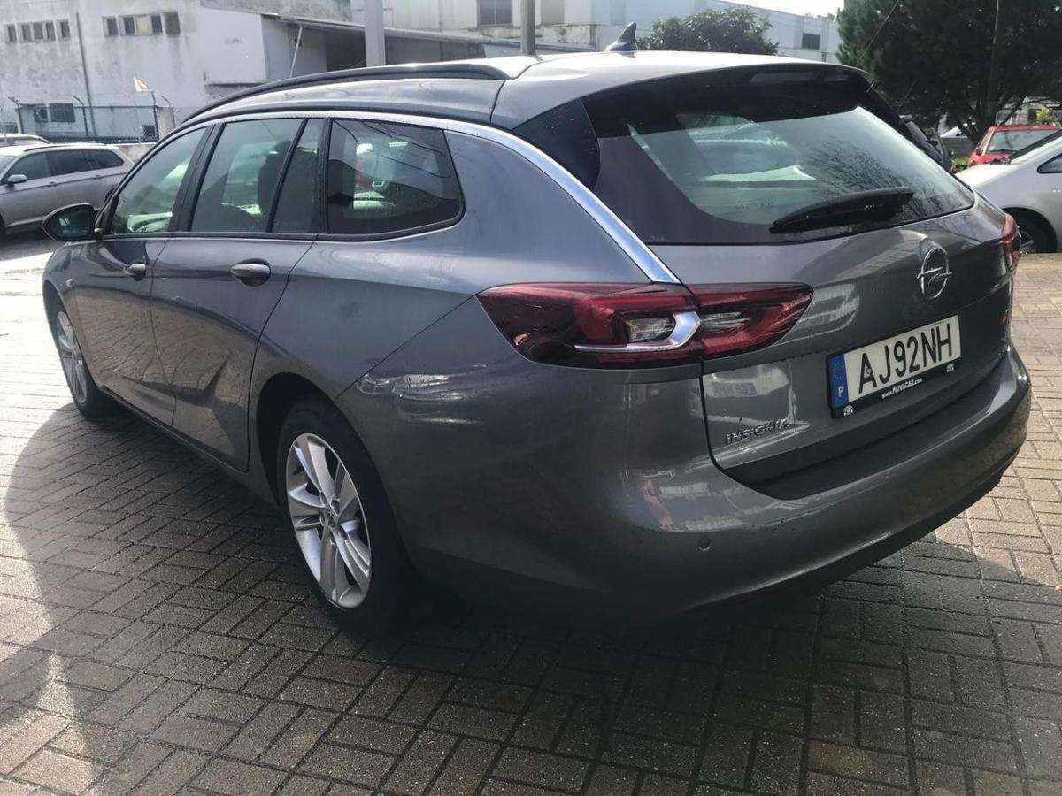opel-insignia-sports-tourer-2021-diesel-1496cc