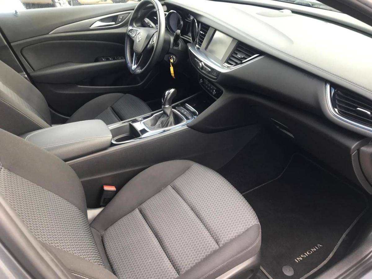 opel-insignia-sports-tourer-2021-diesel-1496cc