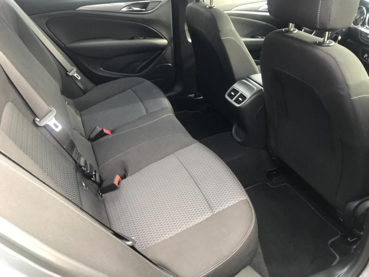 opel-insignia-sports-tourer-2021-diesel-1496cc
