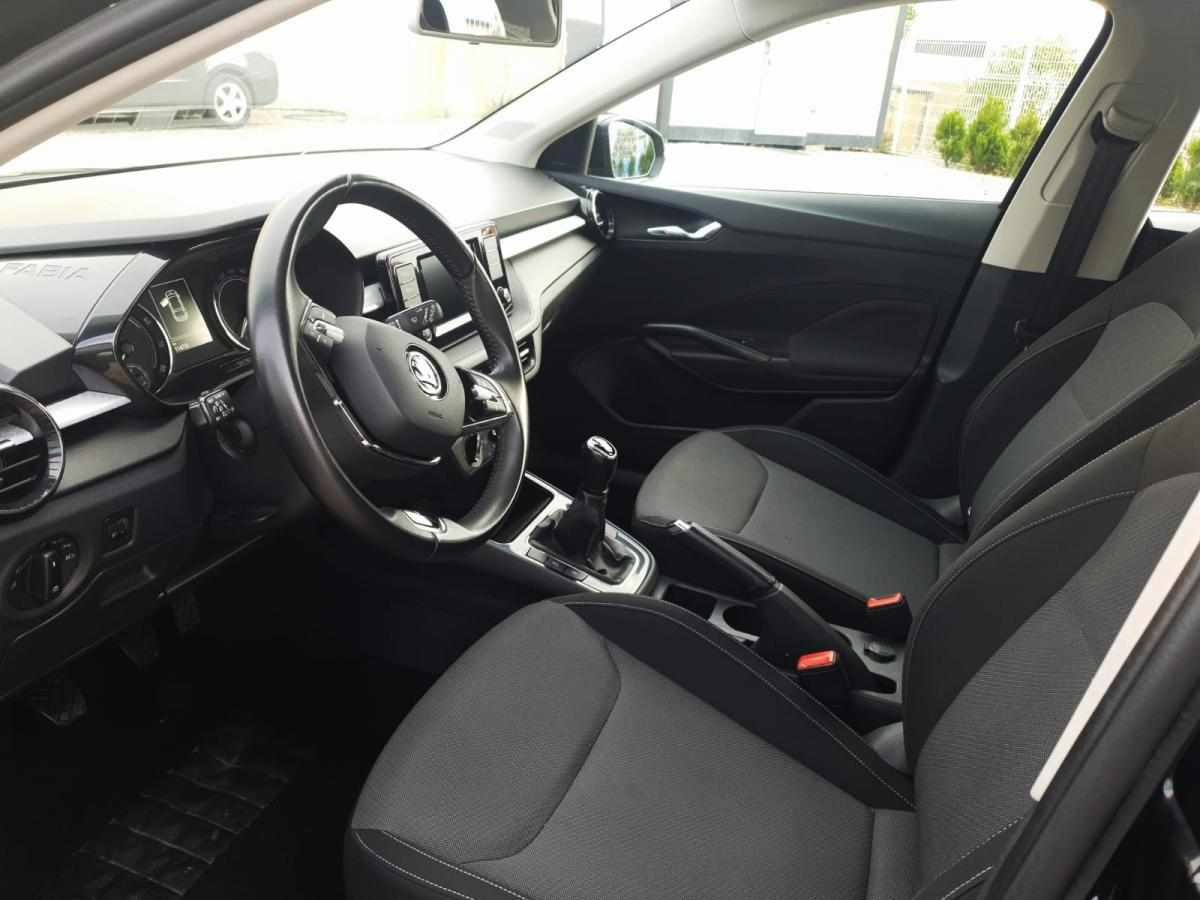 skoda-fabia-2023-gasolina-999cc