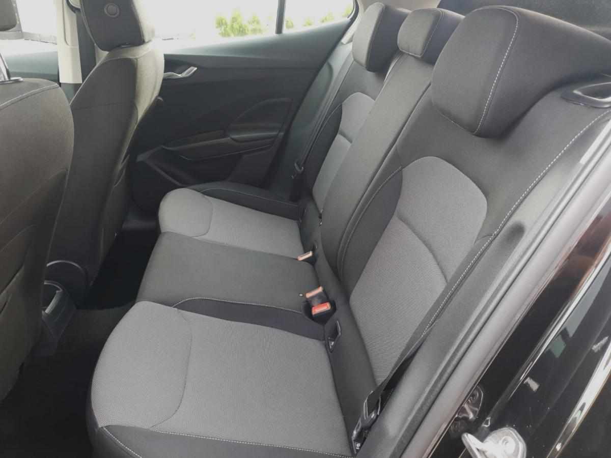 skoda-fabia-2023-gasolina-999cc