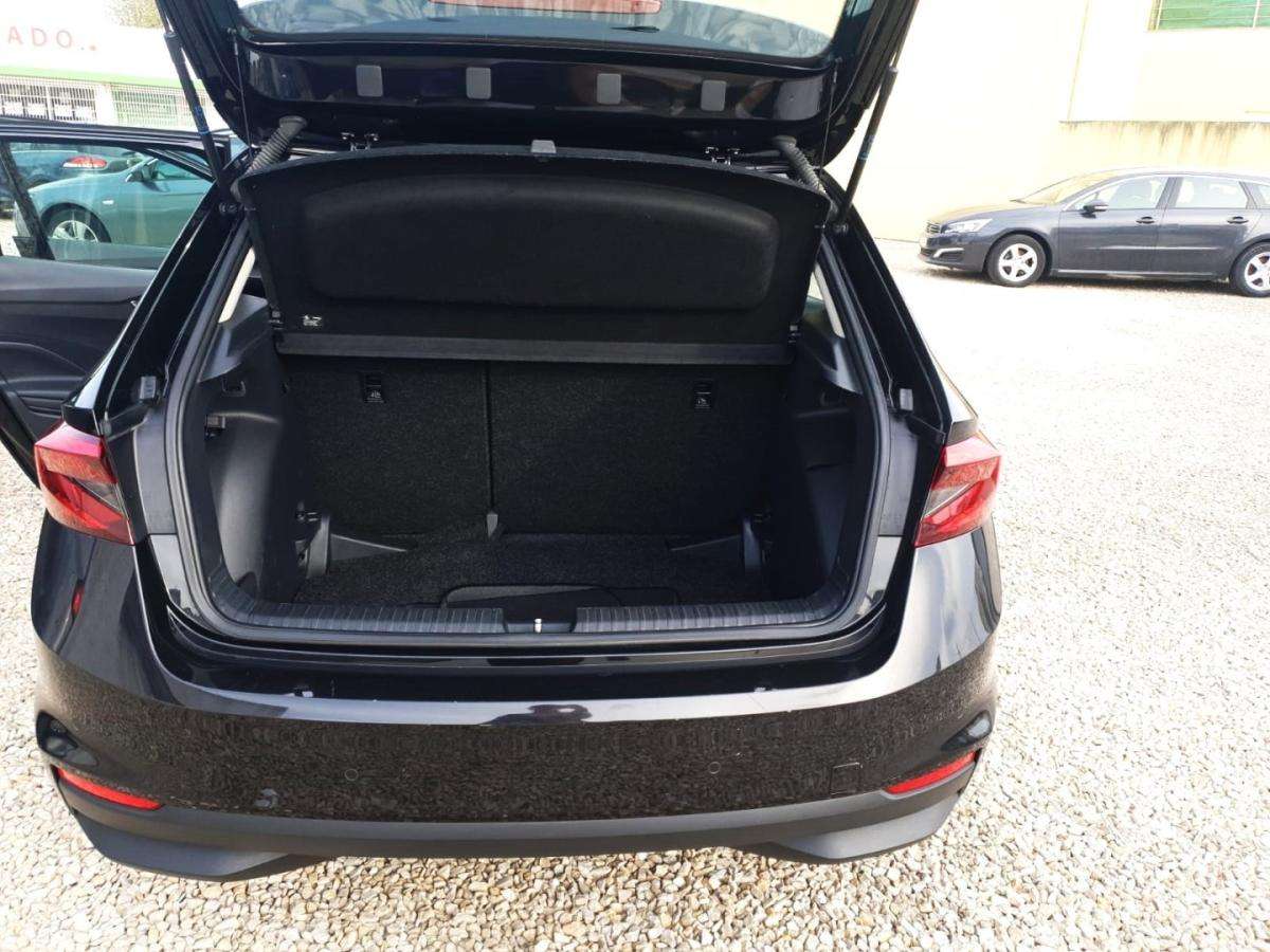 skoda-fabia-2023-gasolina-999cc
