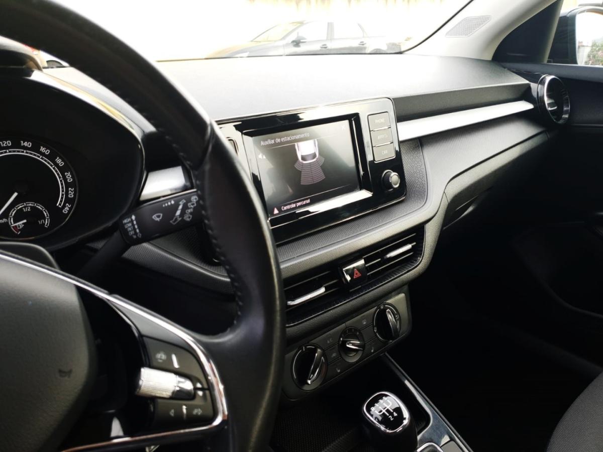 skoda-fabia-2023-gasolina-999cc