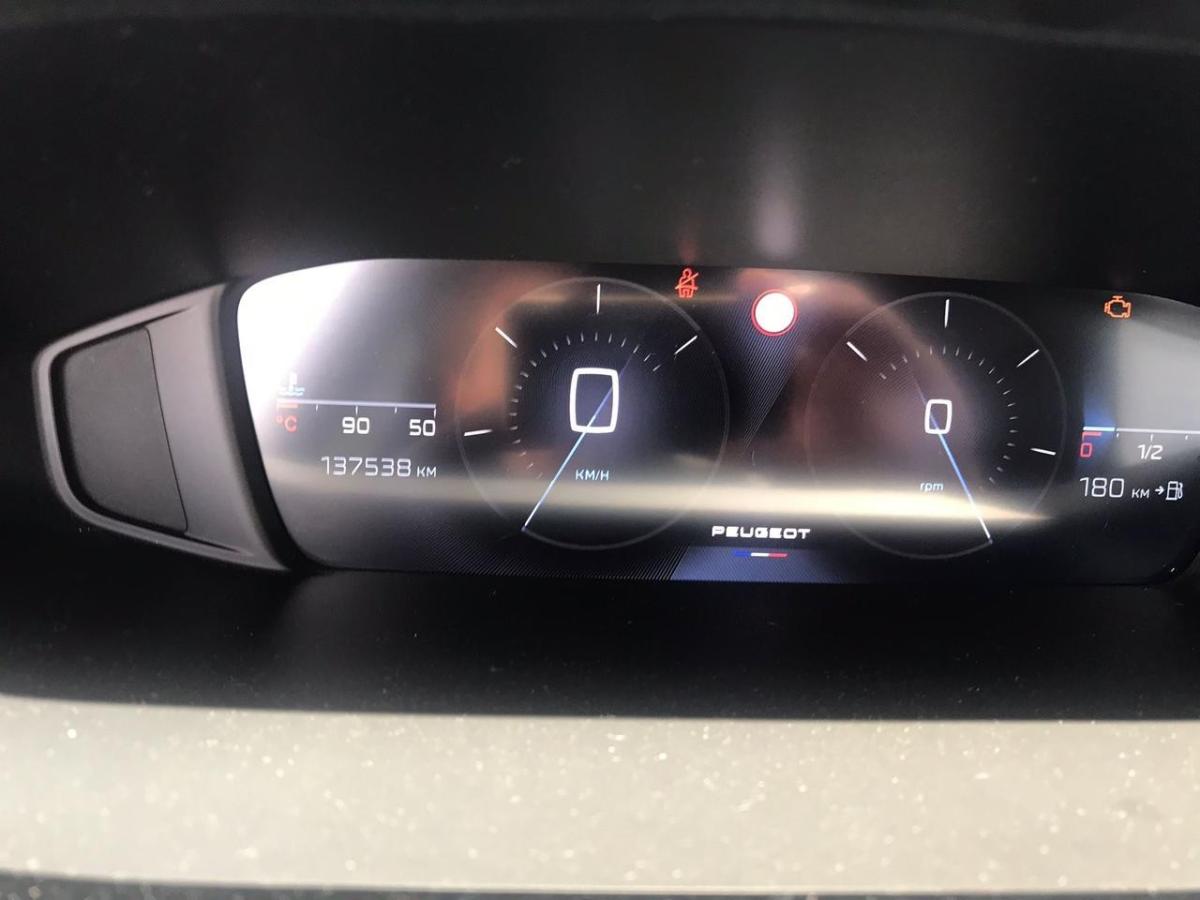 peugeot-308-sw-2022-diesel-1499cc