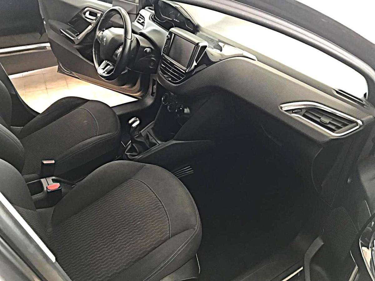 peugeot-208-2019-gasolina-1199cc