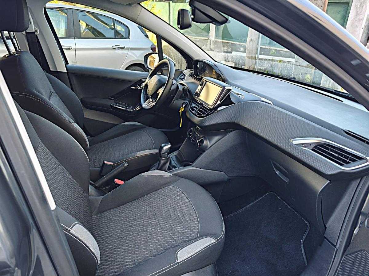 peugeot-208-2016-diesel-1560cc