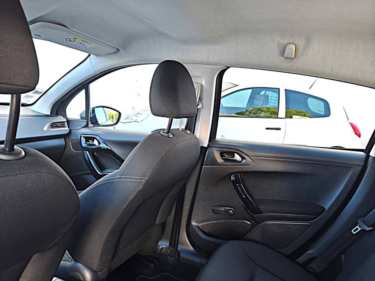 peugeot-208-2016-diesel-1560cc