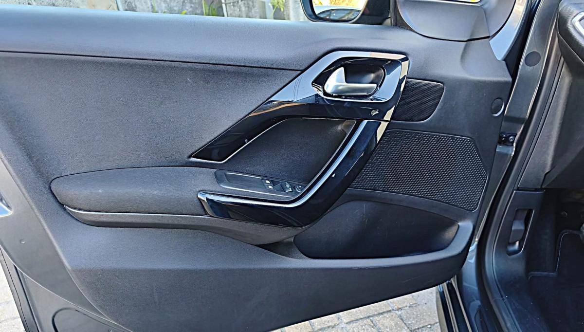 peugeot-208-2016-diesel-1560cc
