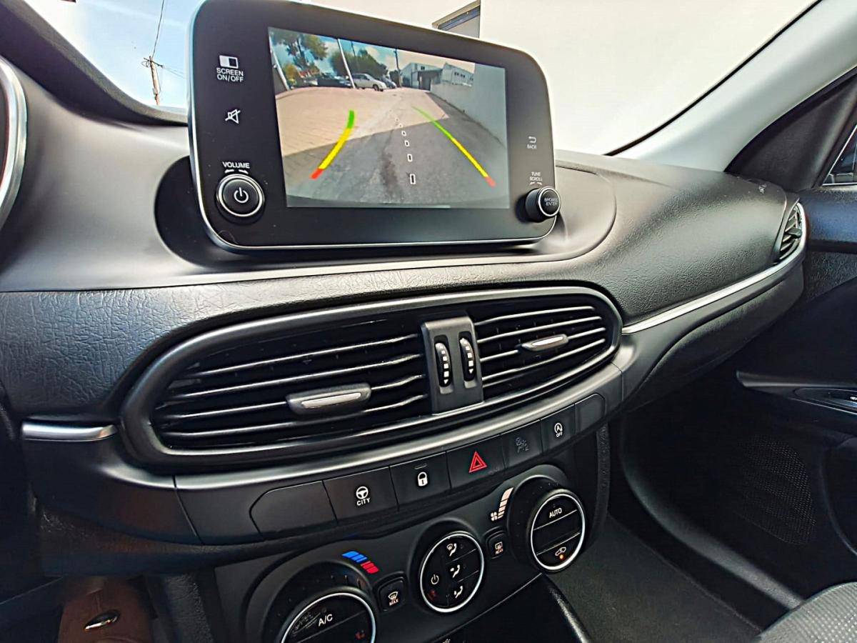 fiat-tipo-station-wagon-2018-diesel-1598cc
