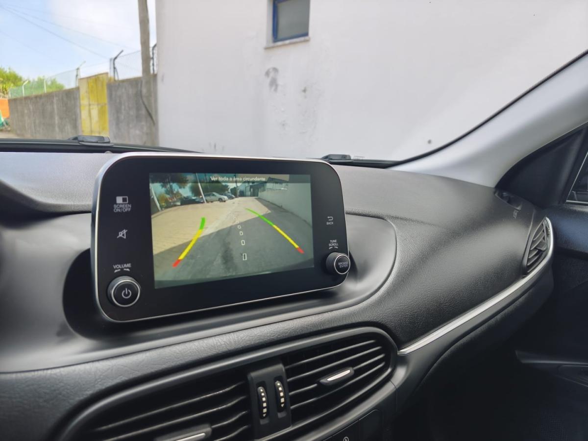 fiat-tipo-station-wagon-2018-diesel-1598cc