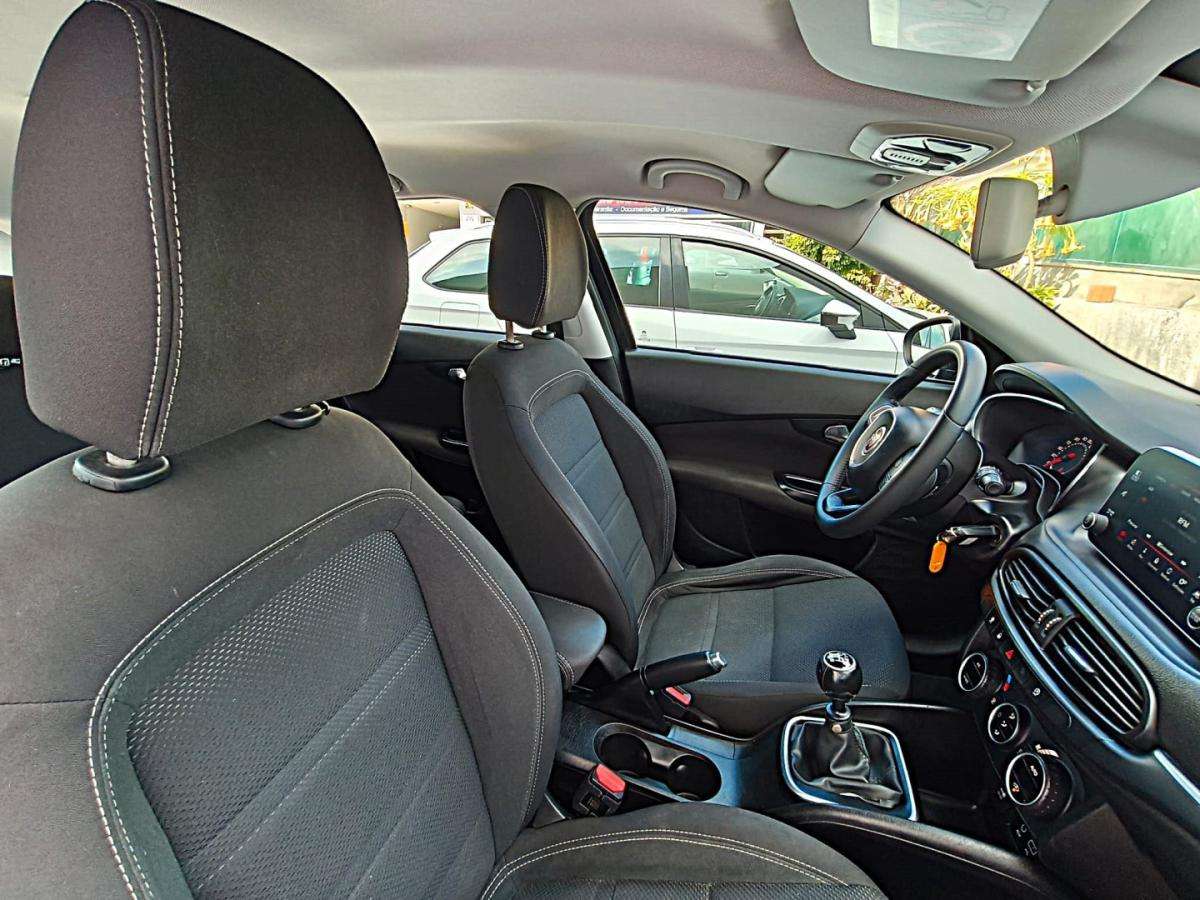 fiat-tipo-station-wagon-2018-diesel-1598cc