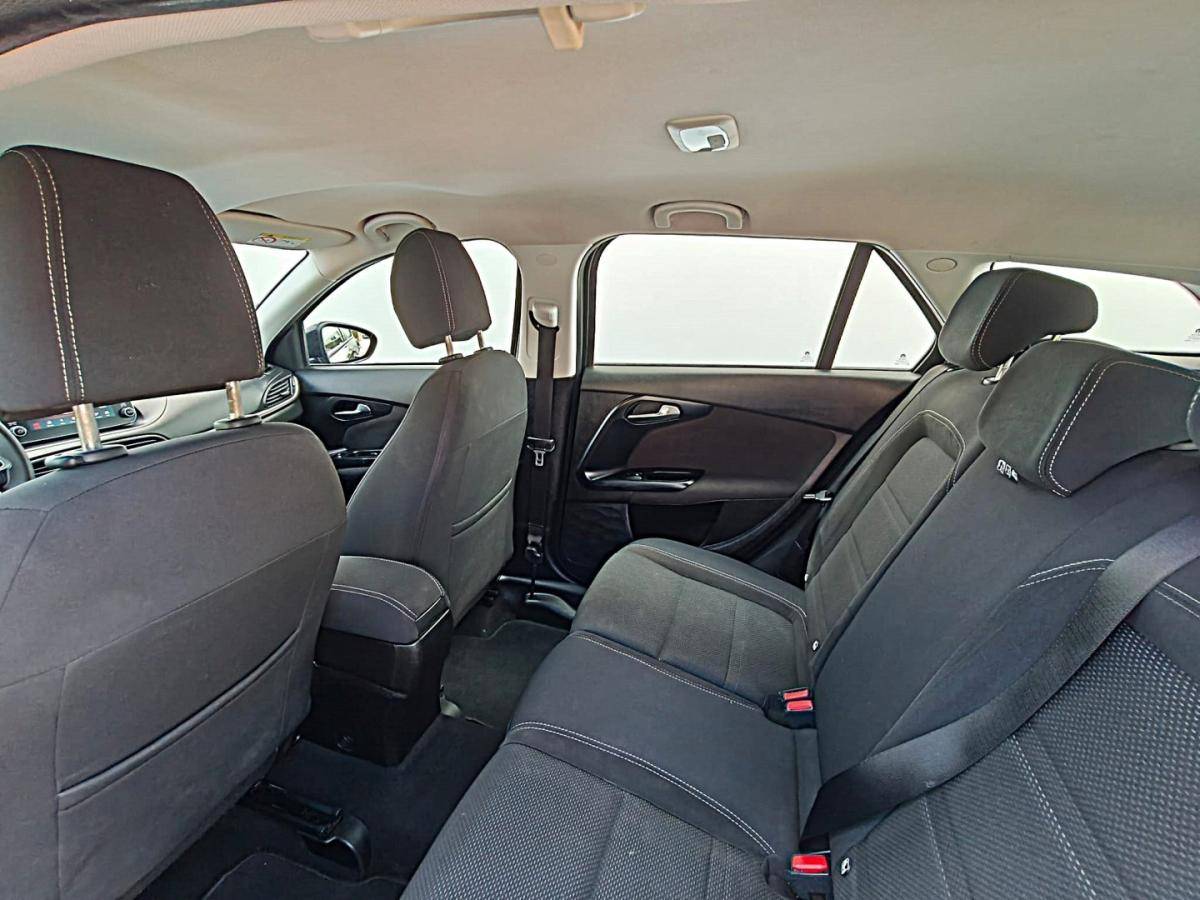 fiat-tipo-station-wagon-2018-diesel-1598cc