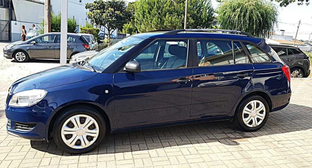 skoda-fabia-break-2011-diesel-1199cc
