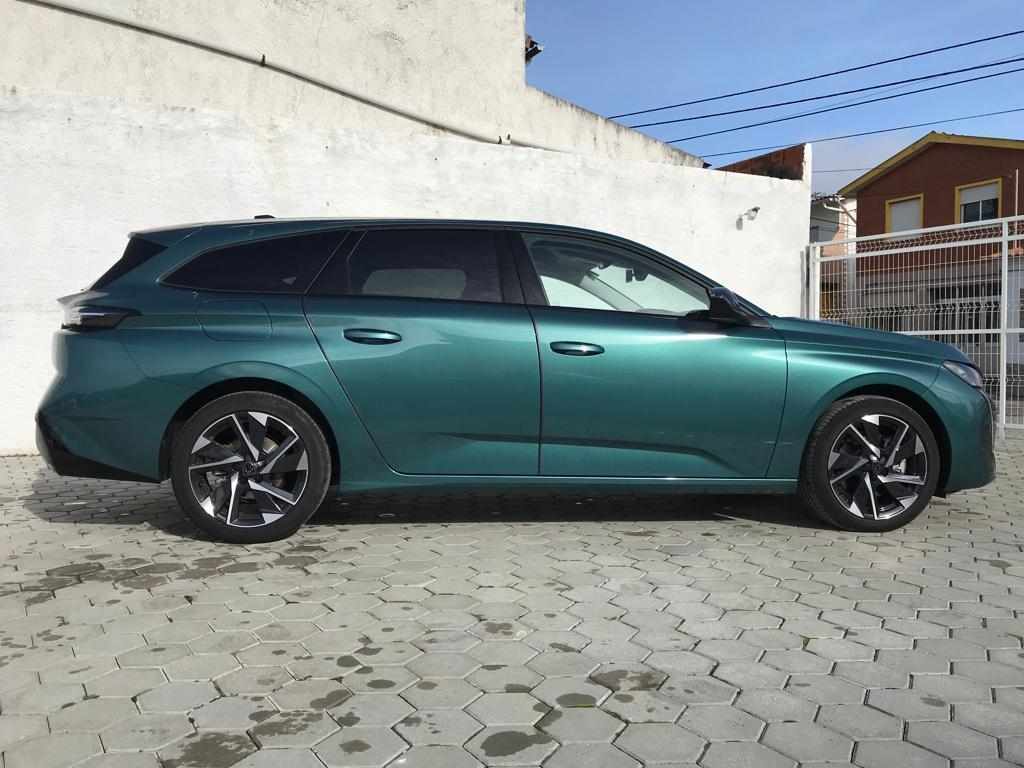 peugeot-308-sw-2022-diesel-1498cc