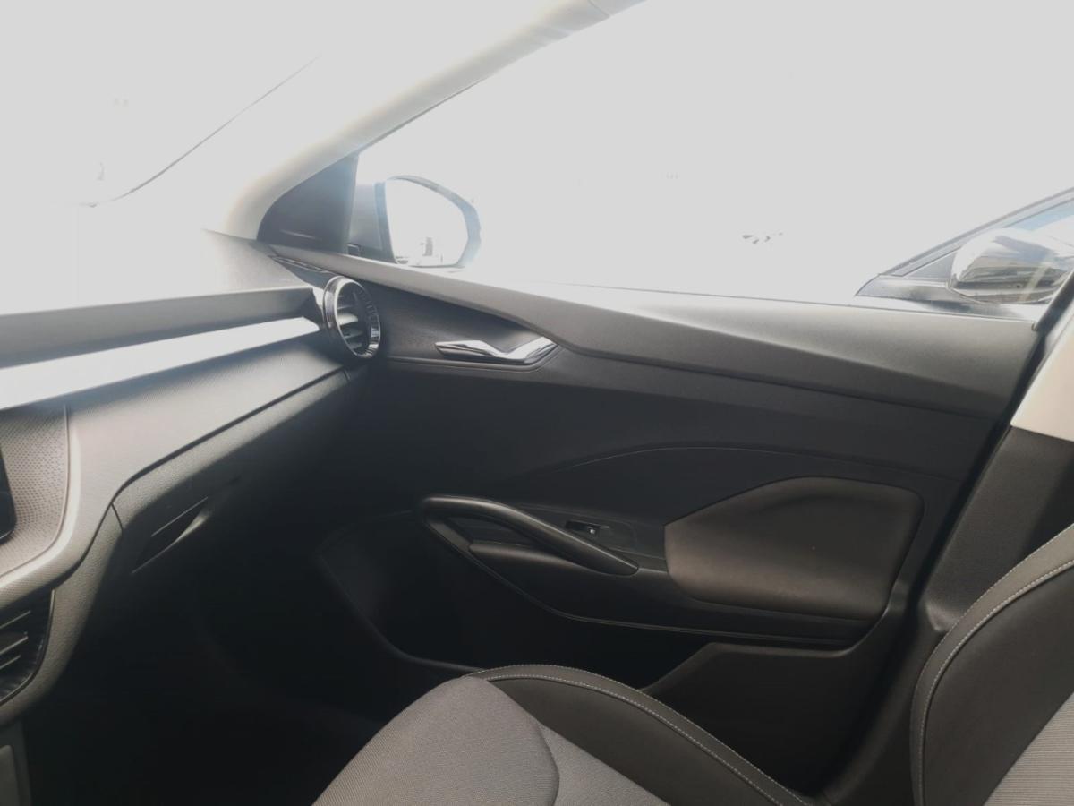 skoda-fabia-2023-gasolina-999cc