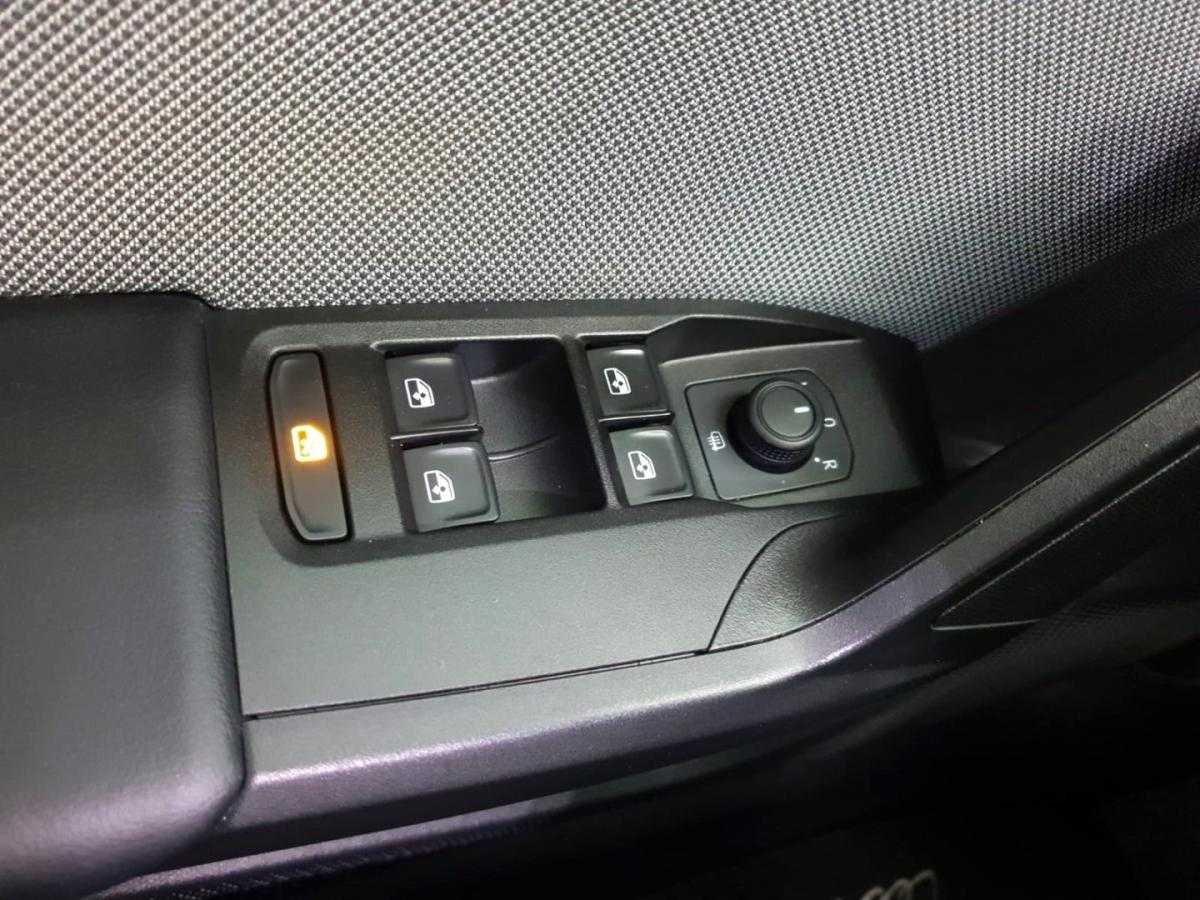seat-leon-2022-gasolina-999cc