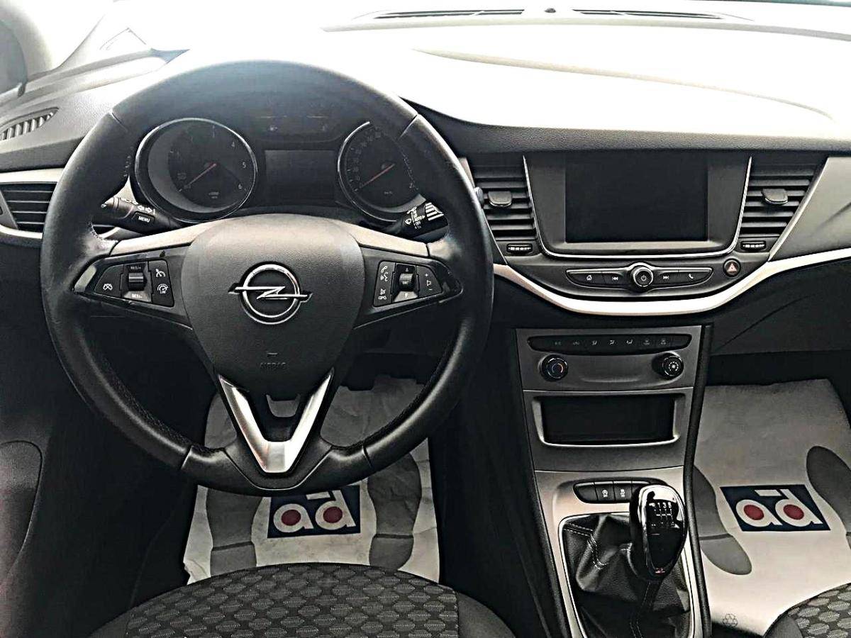 opel-astra-2020-diesel-1496cc