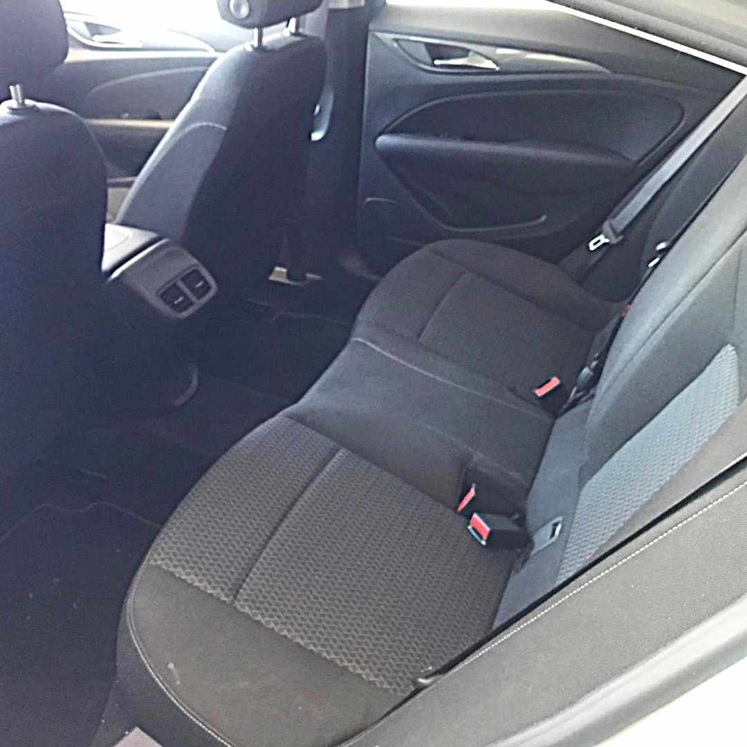 opel-insignia-grand-sport-2021-diesel-1496cc