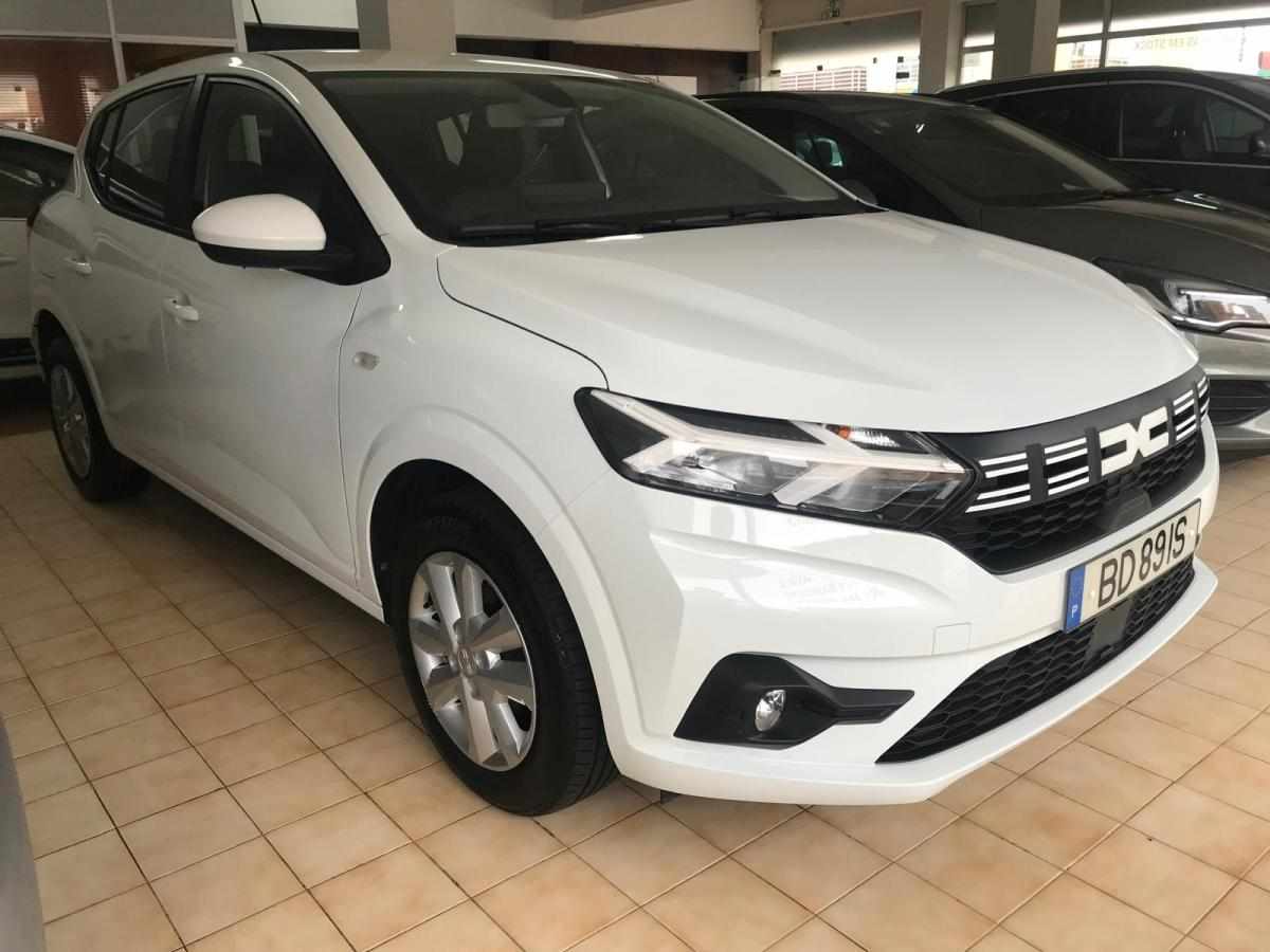 dacia-sandero-1-0-tce-2023-gasolina-999cc