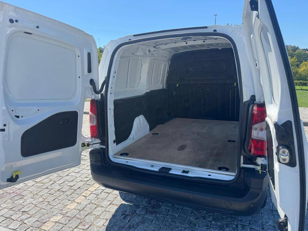 peugeot-partner-2020-diesel-1499cc