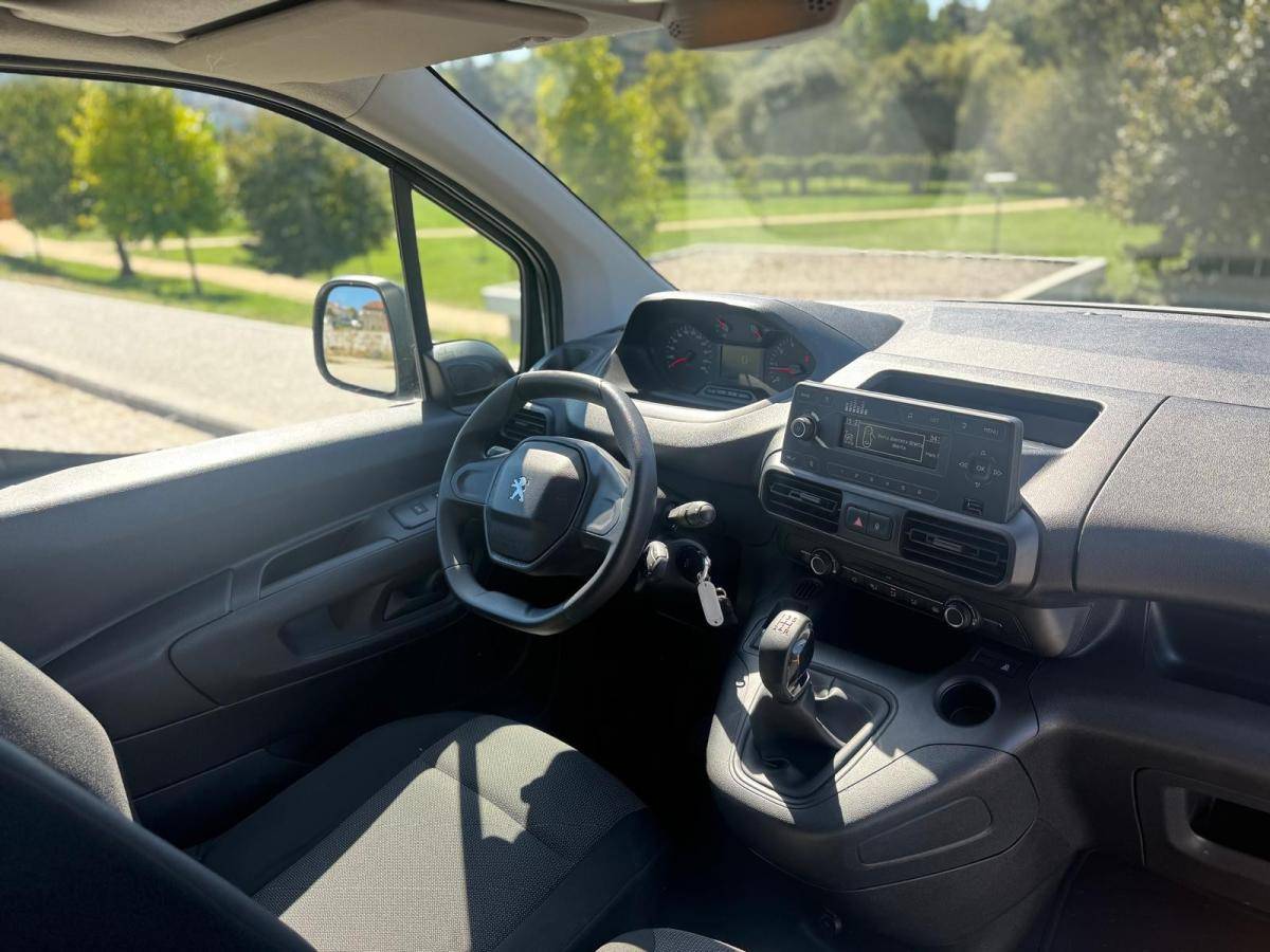 peugeot-partner-2020-diesel-1499cc