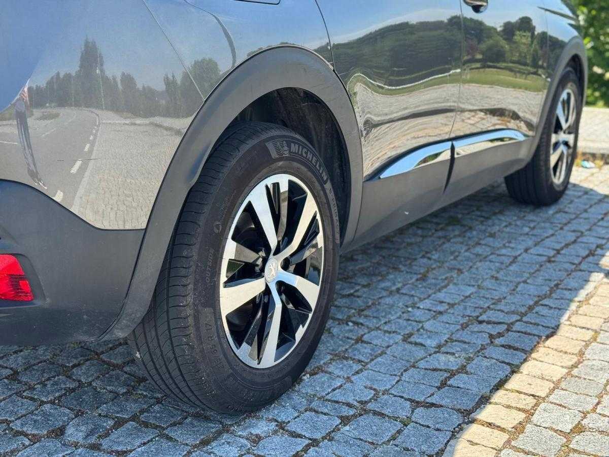 peugeot-3008-2022-diesel-1499cc