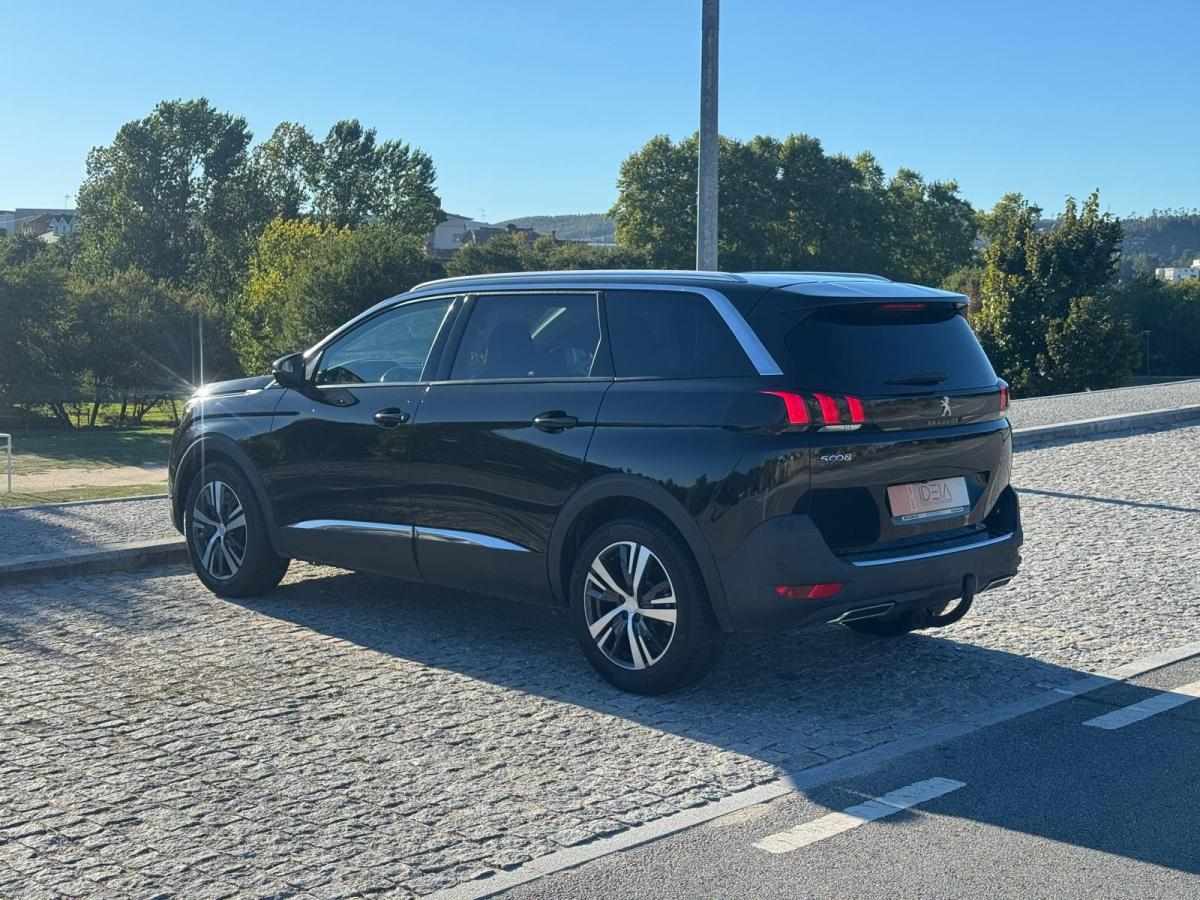 peugeot-5008-2020-diesel-1499cc