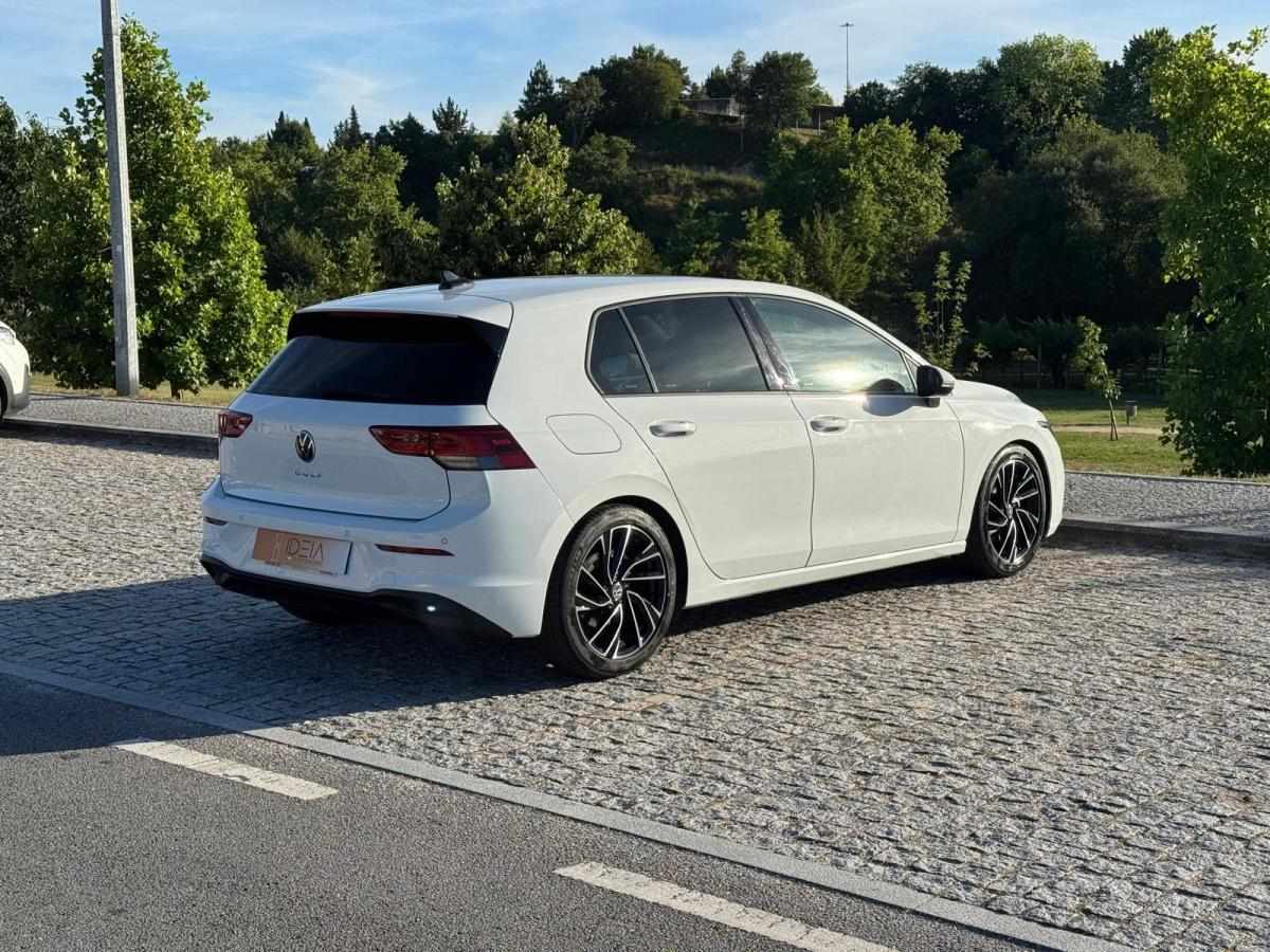 volkswagen-golf-2022-diesel-1968cc