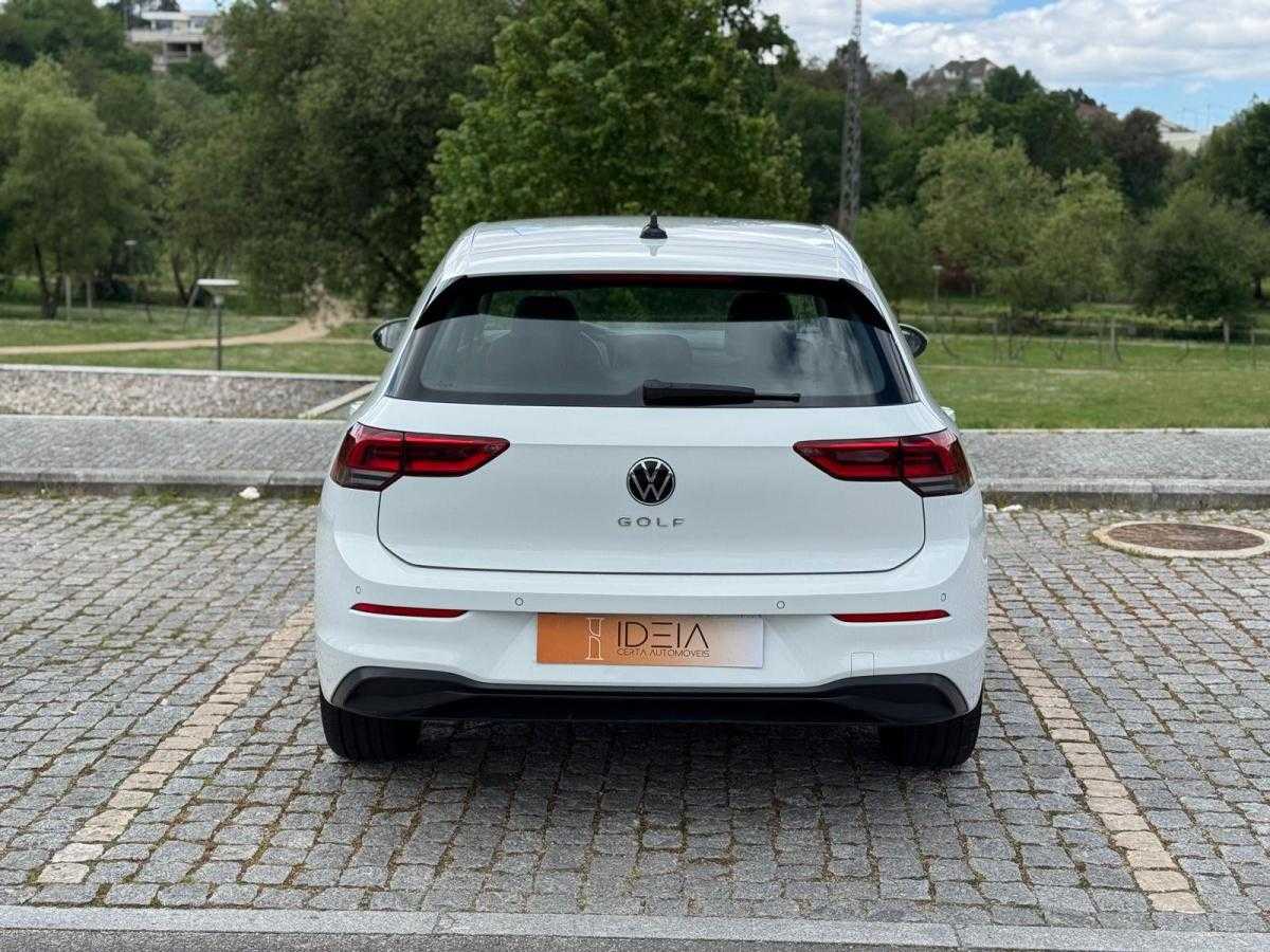 volkswagen-golf-2022-diesel-1968cc
