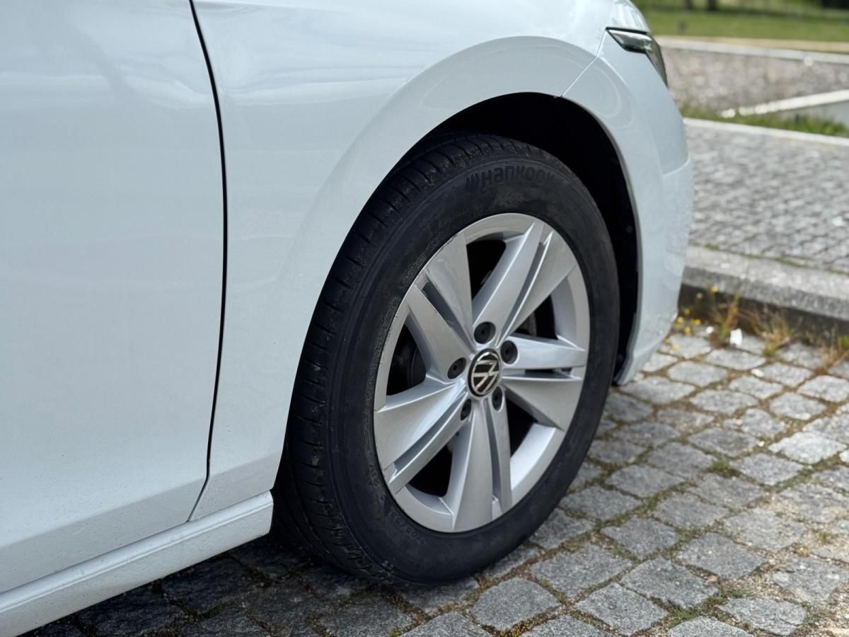 volkswagen-golf-2022-diesel-1968cc