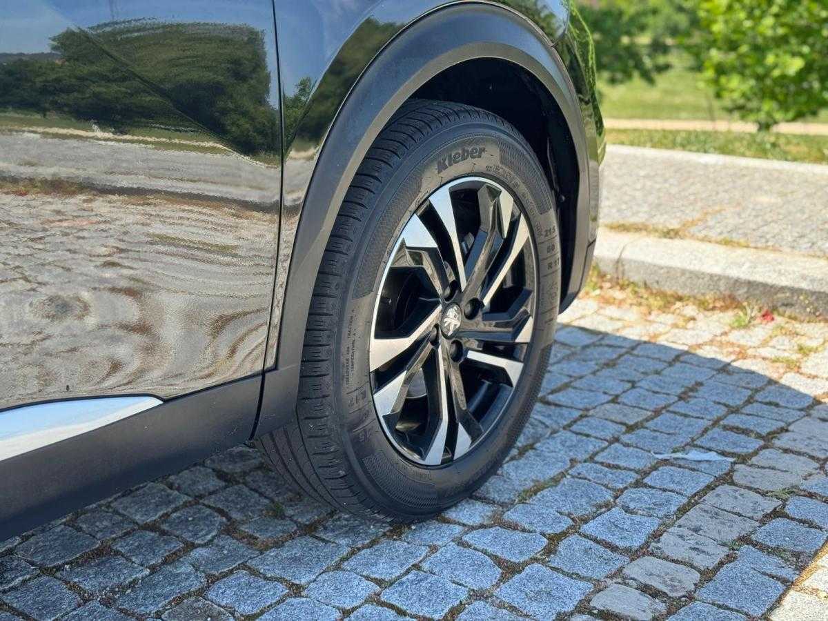 peugeot-2008-2021-diesel-1499cc
