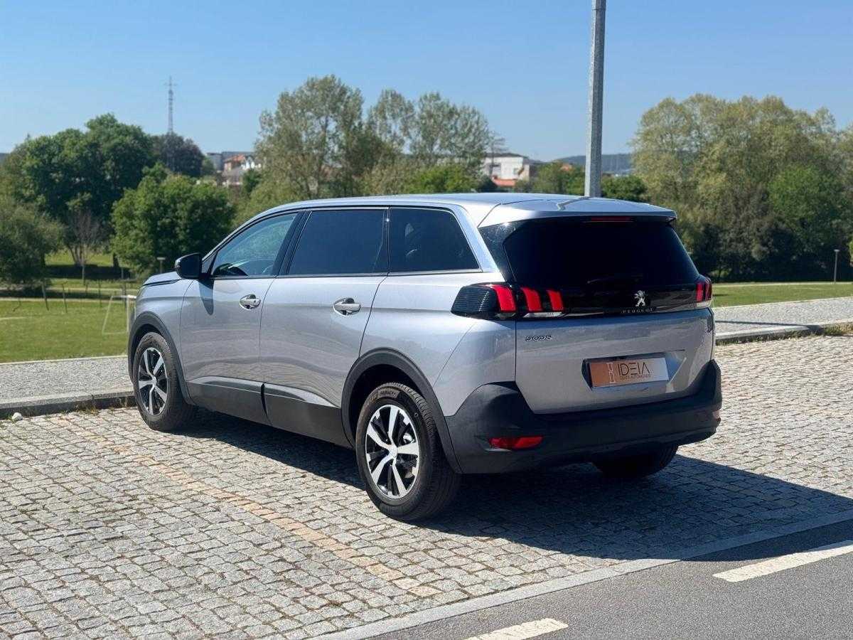 peugeot-5008-2020-diesel-1499cc