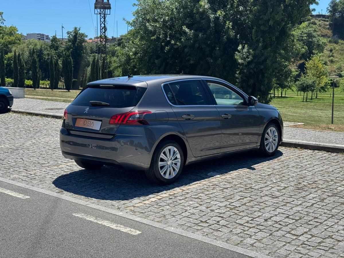 peugeot-308-2017-gasolina-1199cc