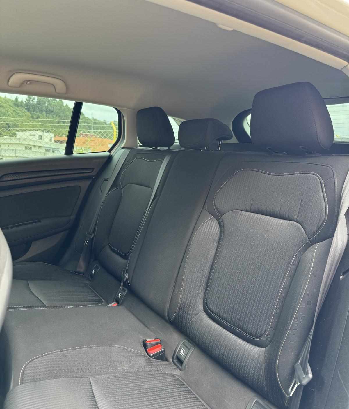 renault-megane-sport-tourer-2019-diesel-1461cc