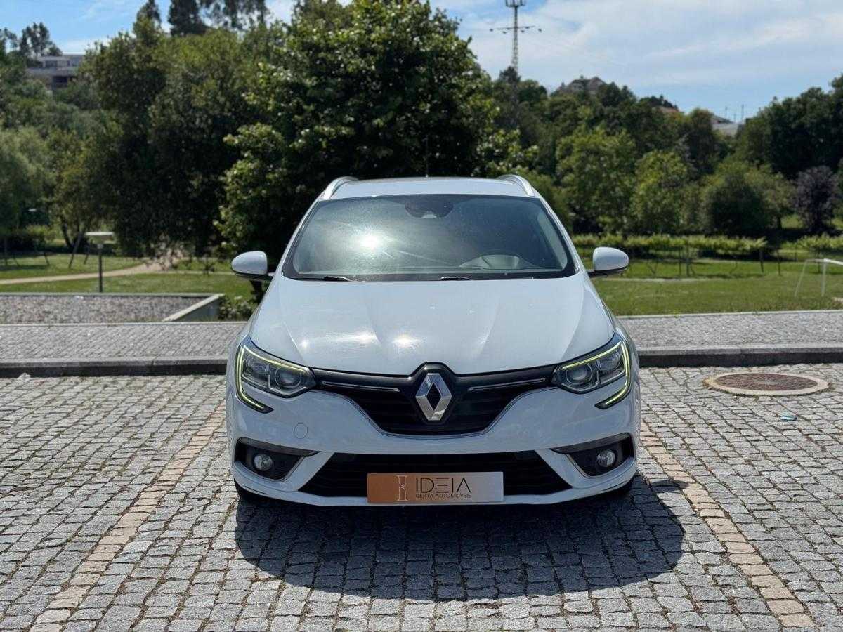 renault-megane-sport-tourer-2019-diesel-1461cc