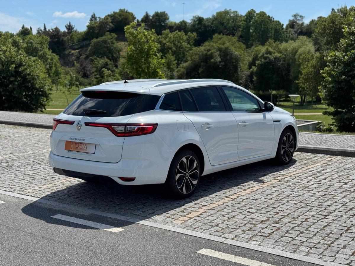 renault-megane-sport-tourer-2019-diesel-1461cc