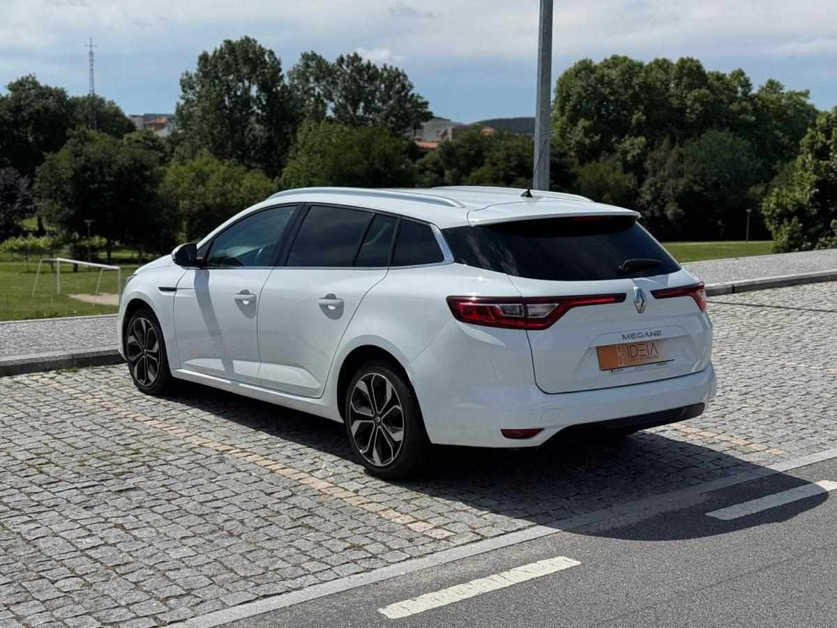 renault-megane-sport-tourer-2019-diesel-1461cc