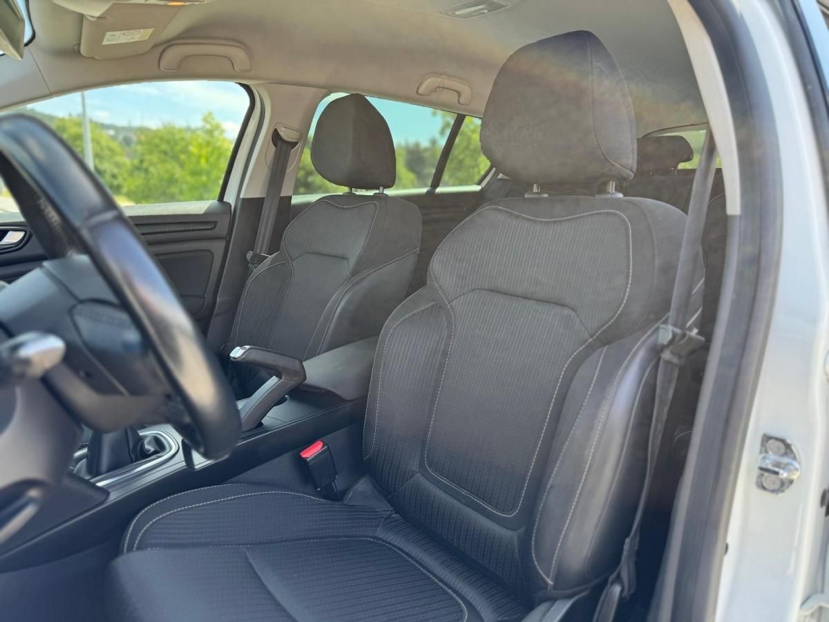 renault-megane-sport-tourer-2019-diesel-1461cc