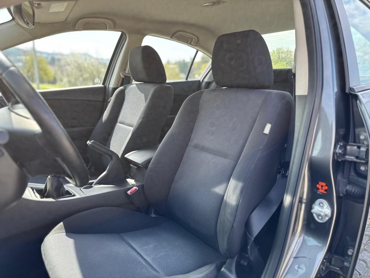 mazda-3-2011-diesel-1560cc