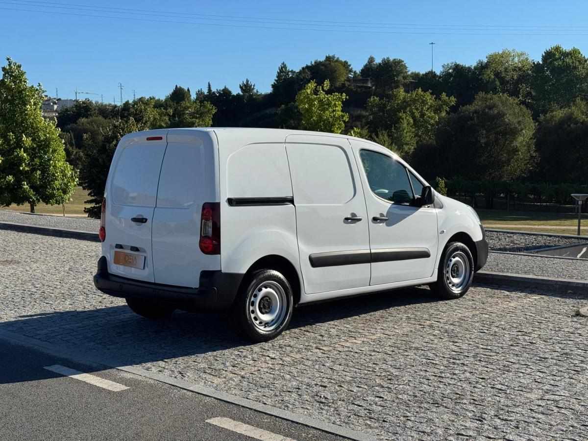 peugeot-partner-2018-diesel-1560cc