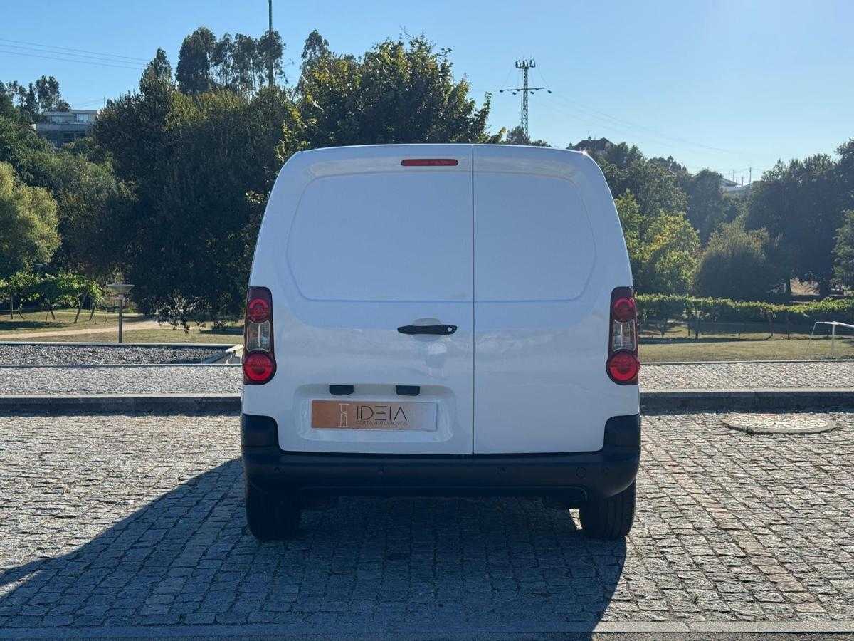 peugeot-partner-2018-diesel-1560cc