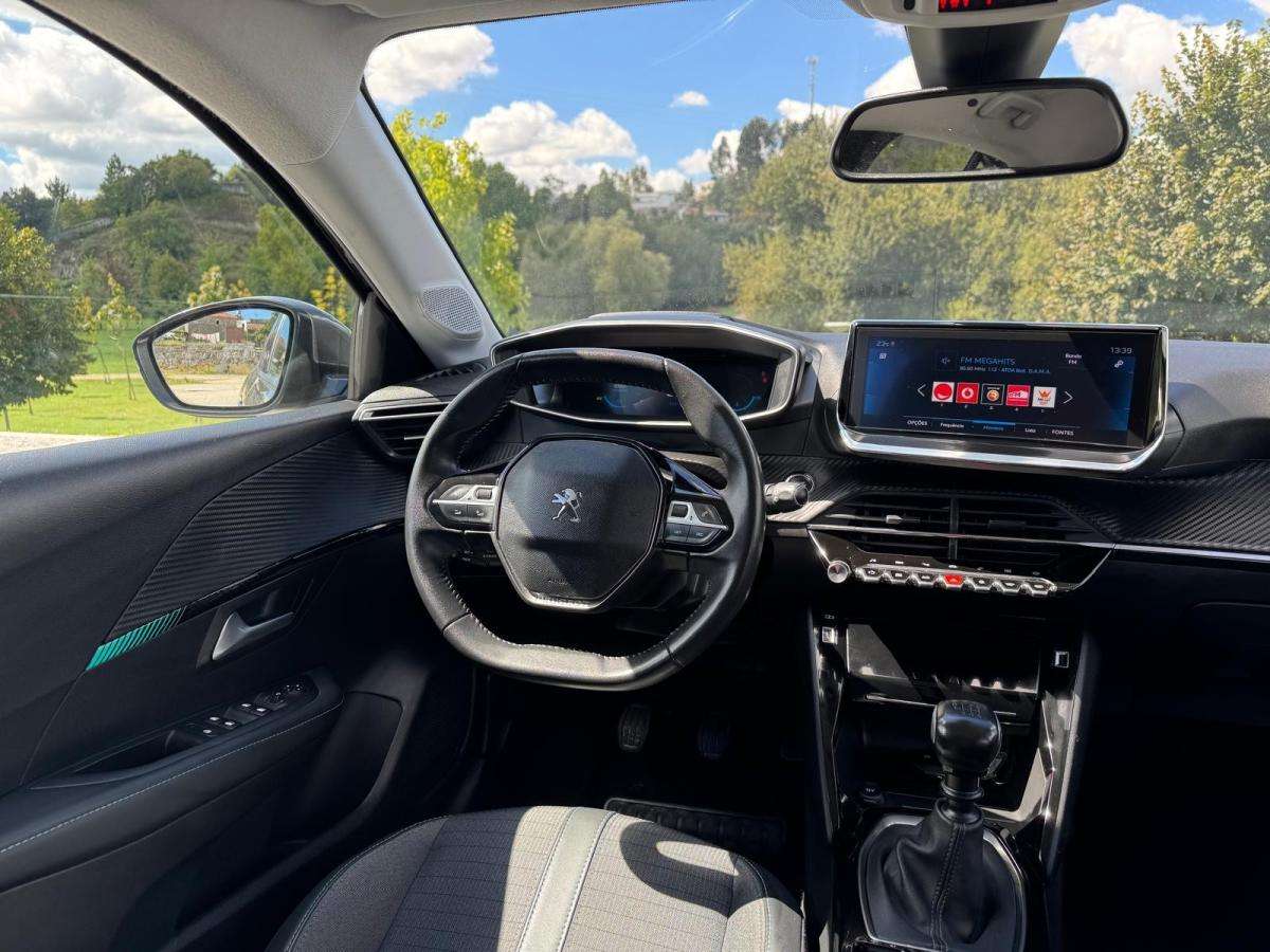 peugeot-208-2020-gasolina-1199cc